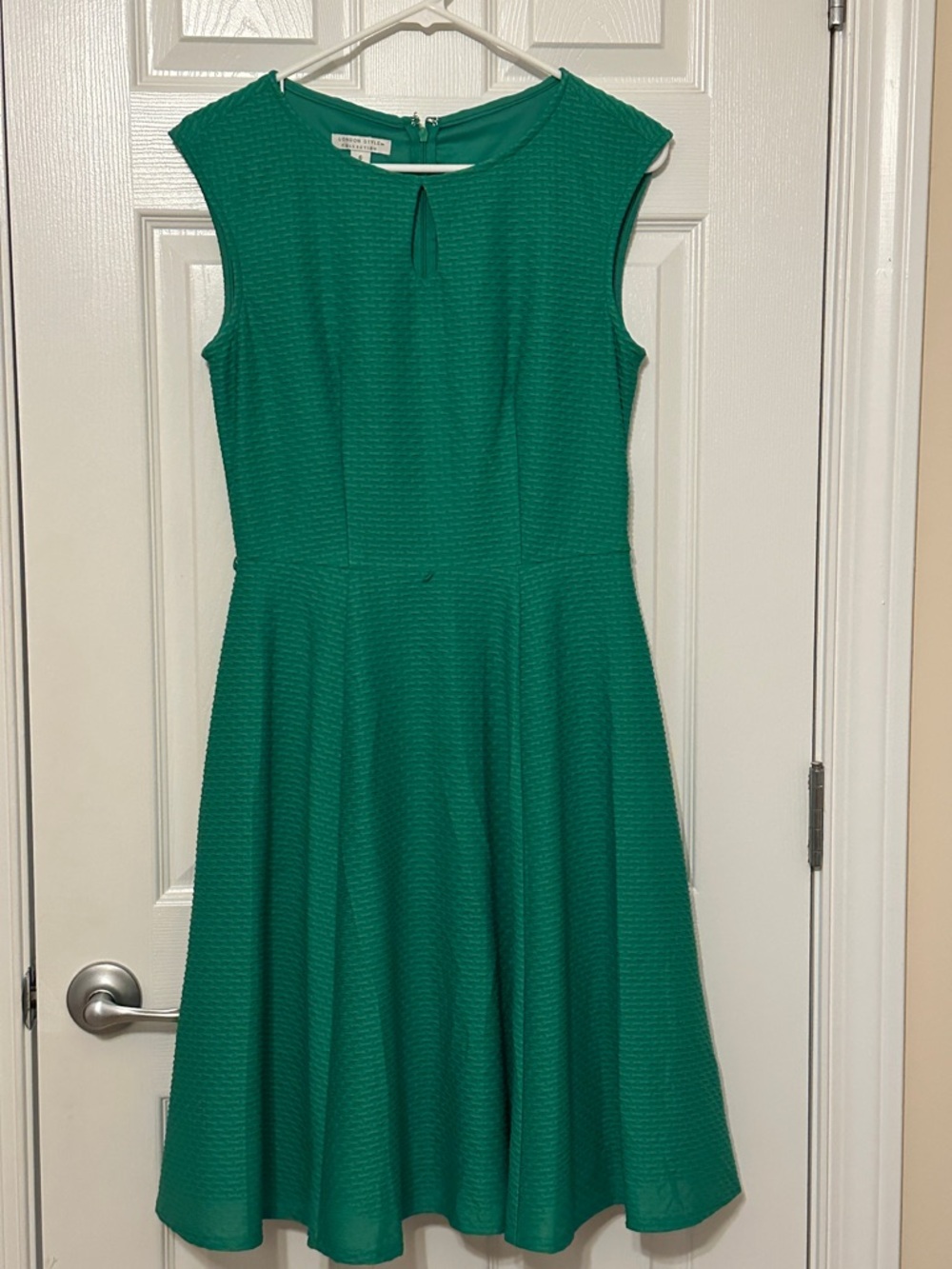 London Style Emerald Green Fit-and-Flare Midi Dress